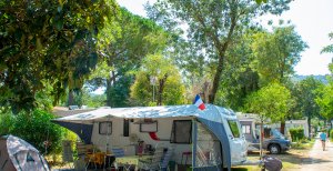 emplacement camping car